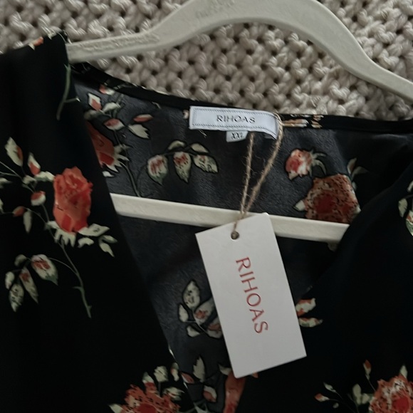 RIHOAS Black Floral Maxi Length Dress - Picture 5 of 6